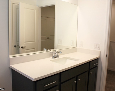 27874 Radiant Court - Photo Thumbnail 17