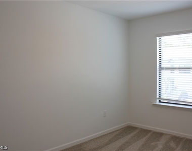 27874 Radiant Court - Photo Thumbnail 14
