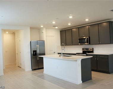 27874 Radiant Court - Photo Thumbnail 2