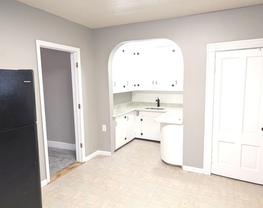 685 Massabesic - Photo Thumbnail 5