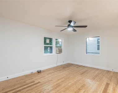 2303 Rosewood Street - Photo Thumbnail 5