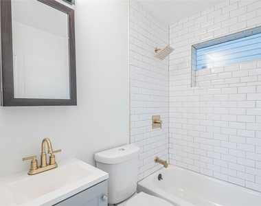 2303 Rosewood Street - Photo Thumbnail 12