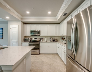 10751 Palazzo Way - Photo Thumbnail 12
