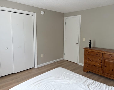 1610 White Cedar - Photo Thumbnail 9