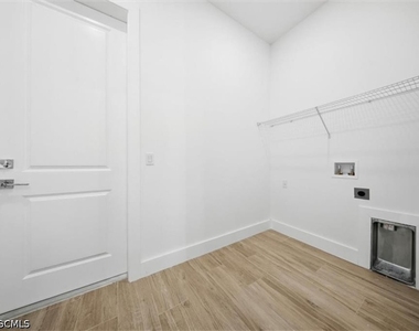 6125 Hershey Avenue - Photo Thumbnail 5