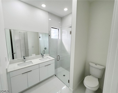 2113 Nw 41st Avenue - Photo Thumbnail 15