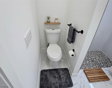 2113 Nw 41st Avenue - Photo Thumbnail 21