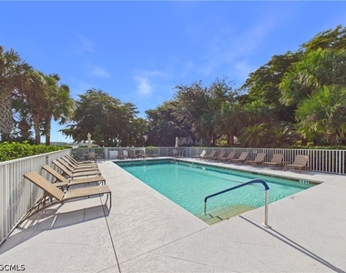10391 Butterfly Palm Drive - Photo Thumbnail 24