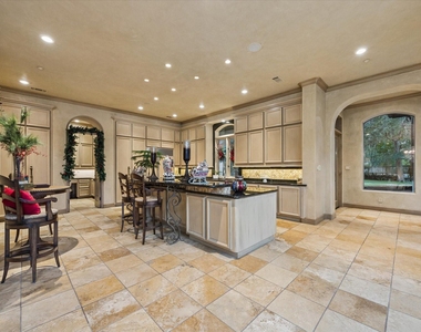 2 Lacewood Lane - Photo Thumbnail 8