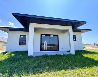 2726 Nw 41st Place - Photo Thumbnail 20