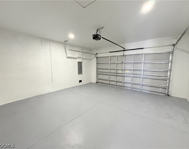 2726 Nw 41st Place - Photo Thumbnail 18