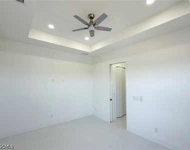2726 Nw 41st Place - Photo Thumbnail 16