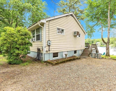 16 Clark Island - Photo Thumbnail 6