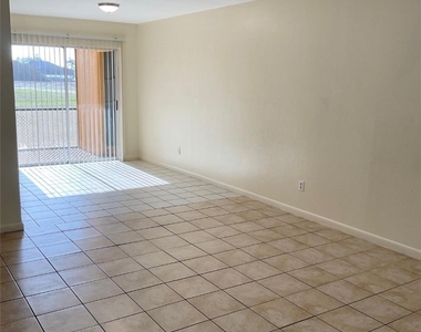 1423 Andalusia Boulevard - Photo Thumbnail 4