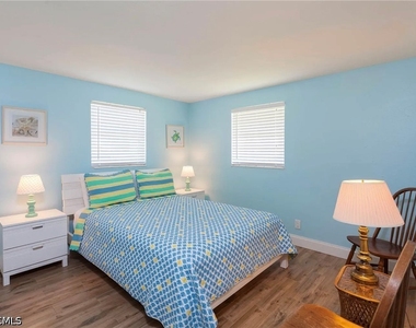 11093 Kelly Road - Photo Thumbnail 8