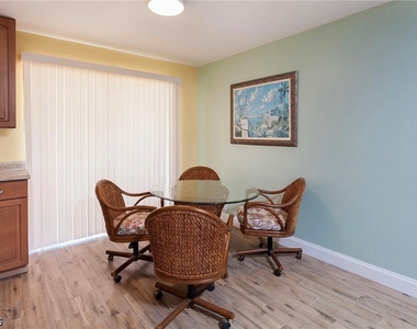 11093 Kelly Road - Photo Thumbnail 3