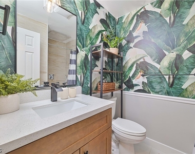 6386 Royal Woods Drive - Photo Thumbnail 22