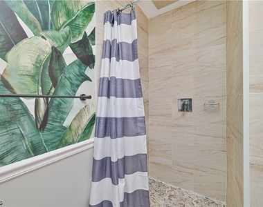 6386 Royal Woods Drive - Photo Thumbnail 23