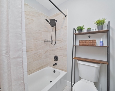 6386 Royal Woods Drive - Photo Thumbnail 30