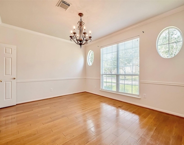 5506 Flower Grove Court - Photo Thumbnail 5
