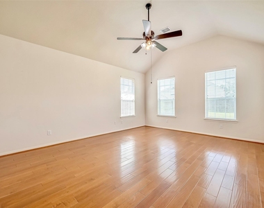 5506 Flower Grove Court - Photo Thumbnail 13