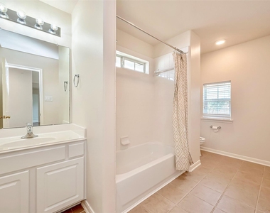 5506 Flower Grove Court - Photo Thumbnail 20