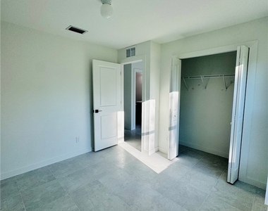 807 Monroe Avenue - Photo Thumbnail 4