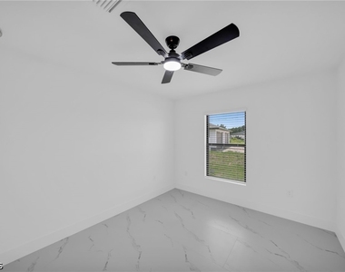 4984 Fairway Court - Photo Thumbnail 12