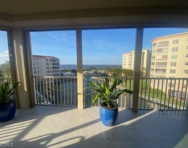 15160 Harbour Isle Drive - Photo Thumbnail 14