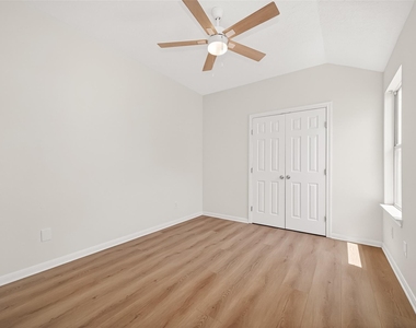 4719 Cashel Circle - Photo Thumbnail 23