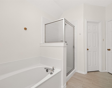 4719 Cashel Circle - Photo Thumbnail 17