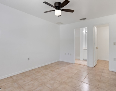 221 Meadow Road - Photo Thumbnail 12