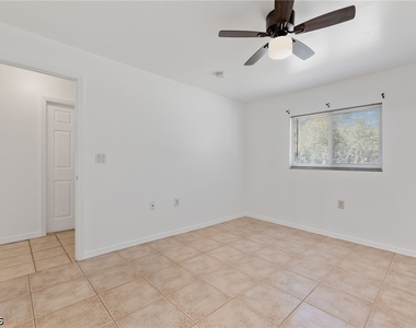 221 Meadow Road - Photo Thumbnail 6