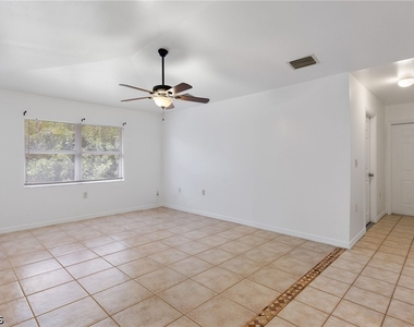 221 Meadow Road - Photo Thumbnail 3