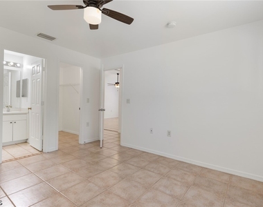 221 Meadow Road - Photo Thumbnail 5