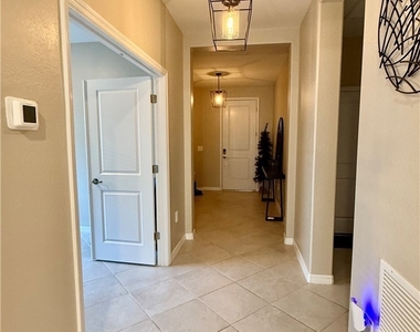 3606 Wild Sage Way - Photo Thumbnail 7