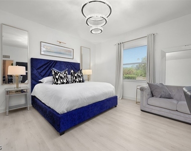598 Aston Lake Court - Photo Thumbnail 6