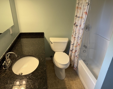 231 Locke - Photo Thumbnail 23