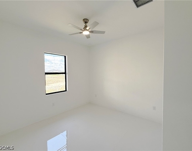4331 Nw 31st Terrace - Photo Thumbnail 18