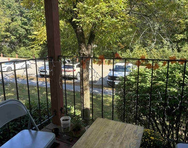 606 White Cedars - Photo Thumbnail 1