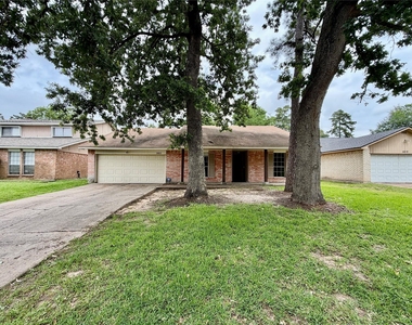 5015 Glendower Drive - Photo Thumbnail 1