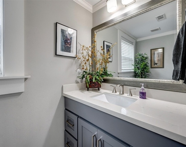 5205 Irvington Boulevard - Photo Thumbnail 8