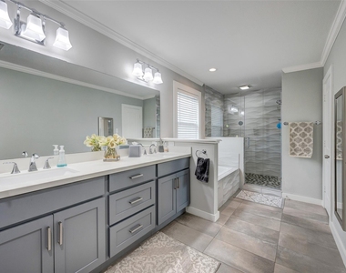5205 Irvington Boulevard - Photo Thumbnail 5
