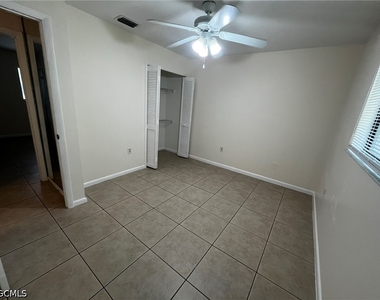 919 Se 8th Terrace - Photo Thumbnail 10