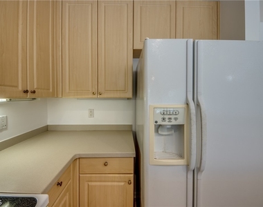 15250 Riverbend Boulevard - Photo Thumbnail 20
