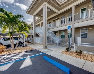 15250 Riverbend Boulevard - Photo Thumbnail 18