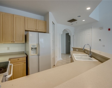 15250 Riverbend Boulevard - Photo Thumbnail 9