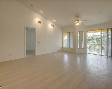 15250 Riverbend Boulevard - Photo Thumbnail 24