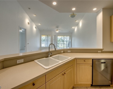 15250 Riverbend Boulevard - Photo Thumbnail 10