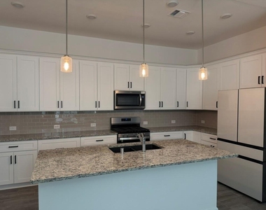 25318 Loch Doon Drive - Photo Thumbnail 10